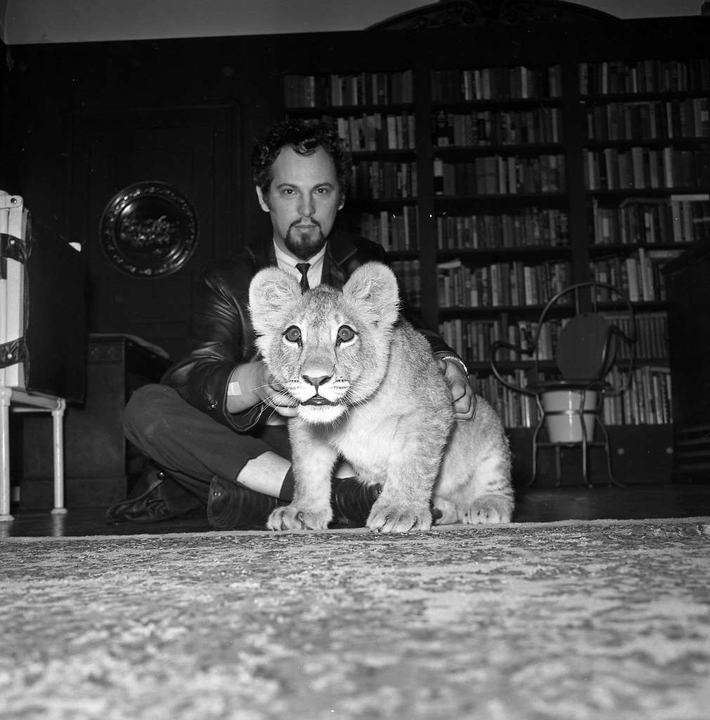 Various And Exotic Pets Of Celebrities And Famous People 8 Various And Exotic Pets Of Celebrities And Famous People c3df24a500ee0aabad09a3b556df3ac9 | Small Animals