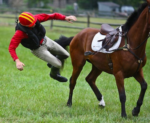 Want To Overcome Fear Of Riding Horses.............Read These 7 Tips 6 Want To Overcome Fear Of Riding Horses.............Read These 7 Tips How to overcome fear of riding horses. 05 | Horses