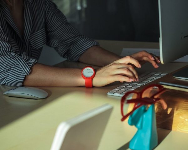 7 Critical Factors to Find Good Therapist Online 3 7 Critical Factors to Find Good Therapist Online laptop FedRAMP Cloud Hosting | Lifestyle