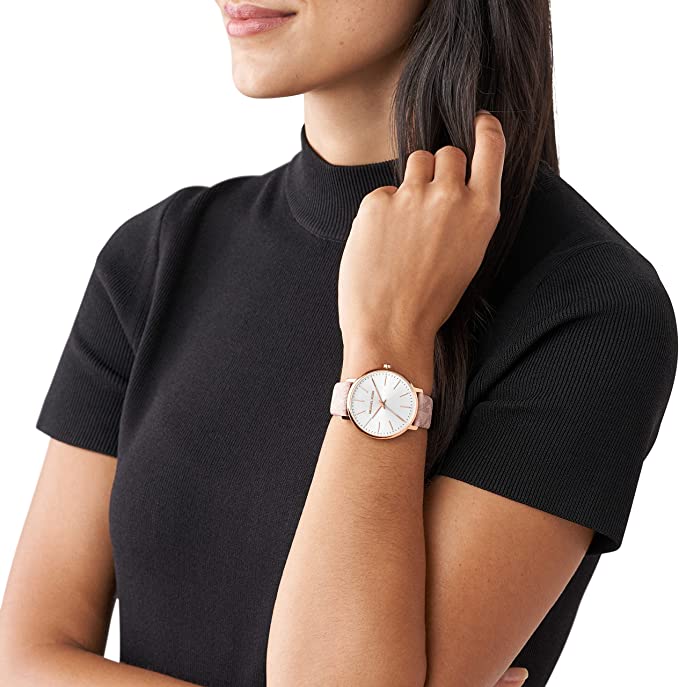 Top 10 Gift Ideas for Women in Their 30s 8 Top 10 Gift Ideas for Women in Their 30s Womens Pyper Watch | Gift Ideas