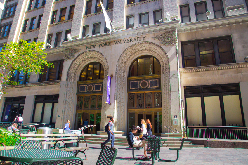 Top 10 Business Schools in the US 9 Top 10 Business Schools in the US New York University 1 | Business & Finance